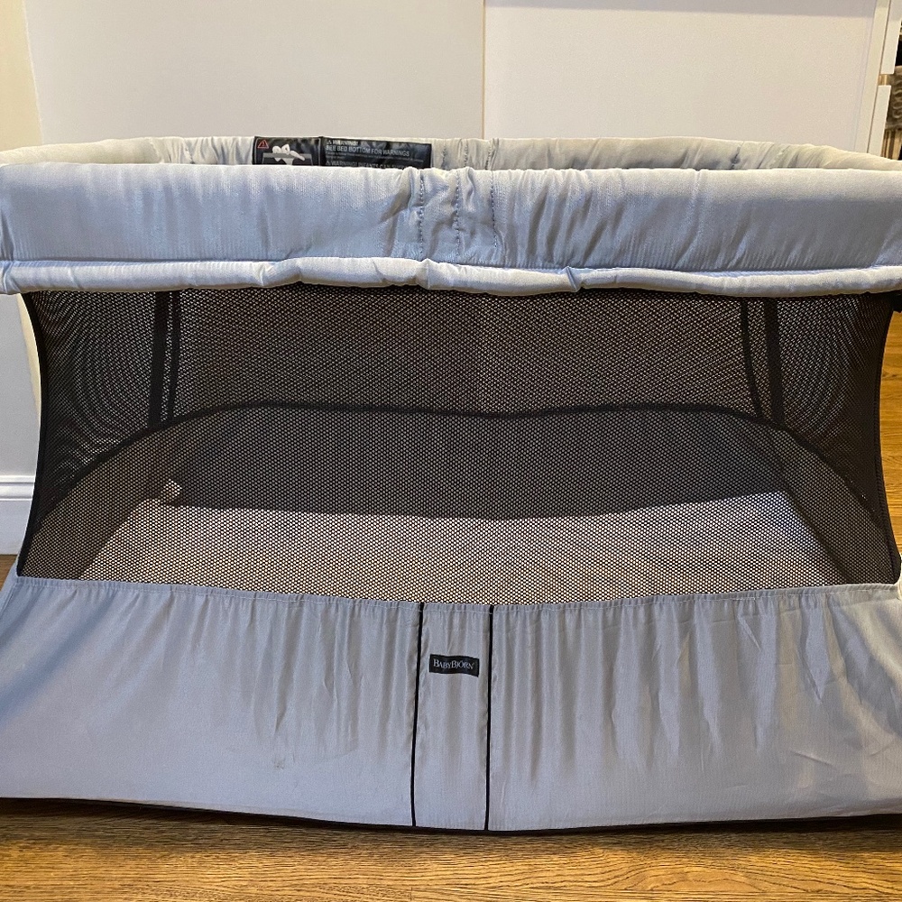 Baby Bjorn Travel Crib- rarely used
